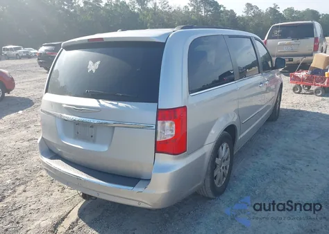 2011 Chrysler Town & Country Touring-L z USA, uszkodzony, nr VIN 2A4RR8DG7BR631558